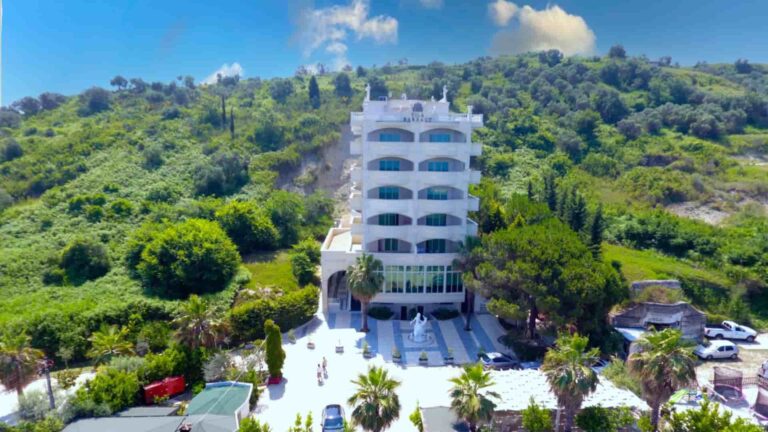 Vila Barbaut Albania